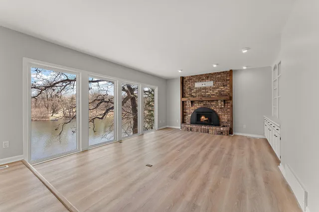 $6,800 | 12060 48th Avenue North, Plymouth, MN 55442