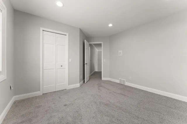 $6,800 | 12060 48th Avenue North, Plymouth, MN 55442