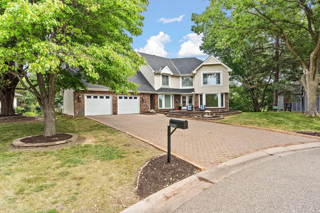 $6,800 | 12060 48th Avenue North, Plymouth, MN 55442