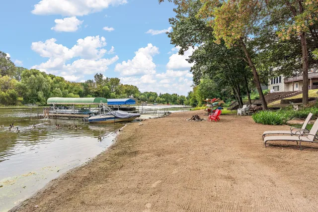 $6,800 | 12060 48th Avenue North, Plymouth, MN 55442