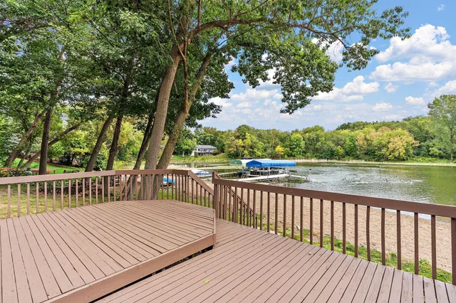 $6,800 | 12060 48th Avenue North, Plymouth, MN 55442