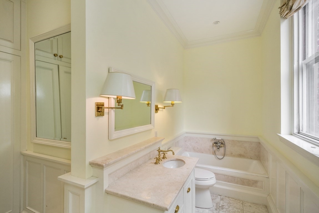 404 Beacon Street, Unit 2 Boston, MA 02115 - Photo 17 of 27