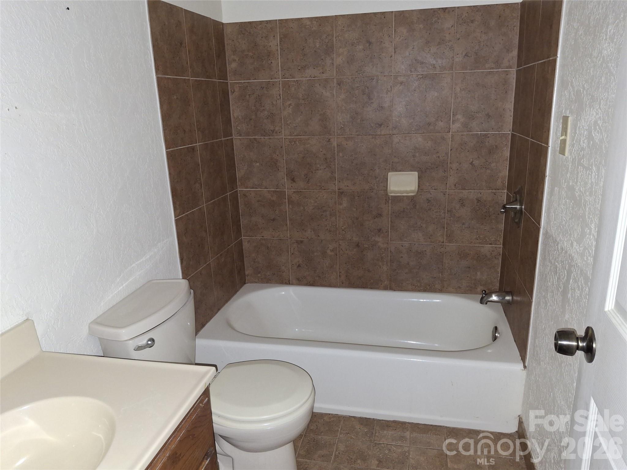 232 Tilson Street Mars Hill, NC 28754 - Photo 11 of 22