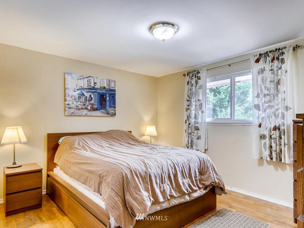 11412 Southeast 186th Street Renton, WA 98055 - Photo 14 of 25