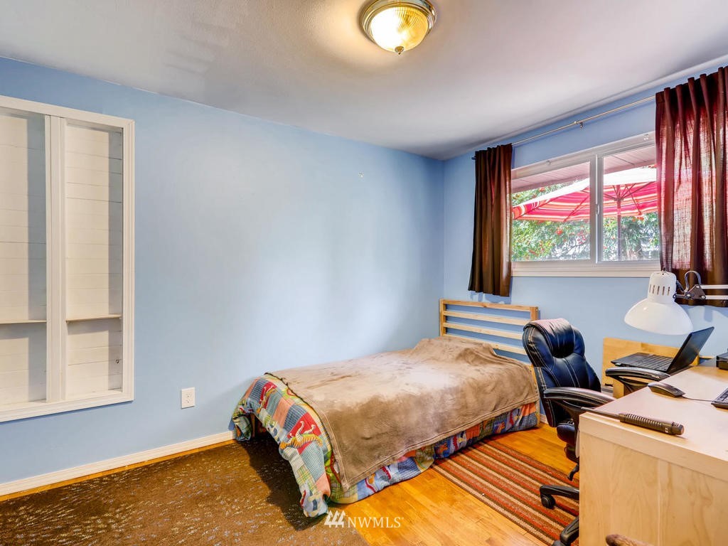 11412 Southeast 186th Street Renton, WA 98055 - Photo 15 of 25
