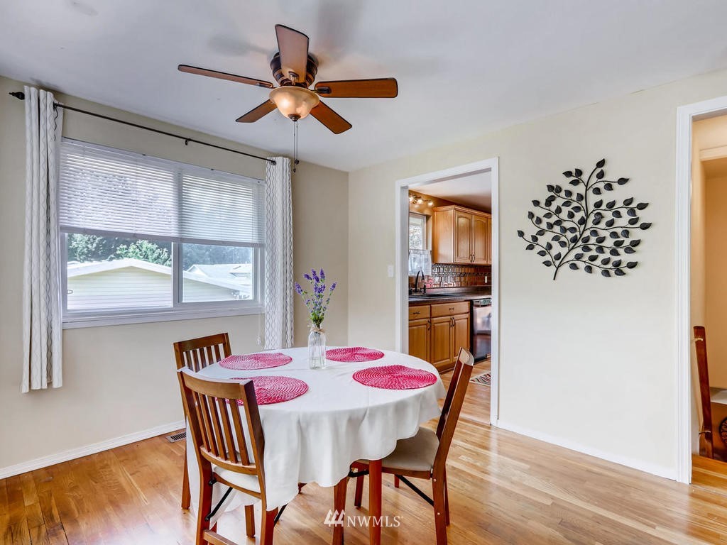11412 Southeast 186th Street Renton, WA 98055 - Photo 8 of 25