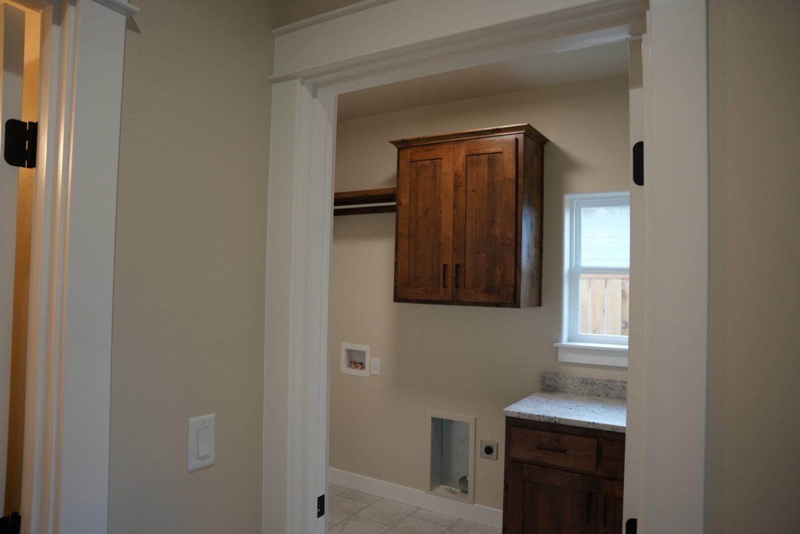 2777 Roberts Road Medford, OR 97504 - Photo 8 of 15 DSC00504