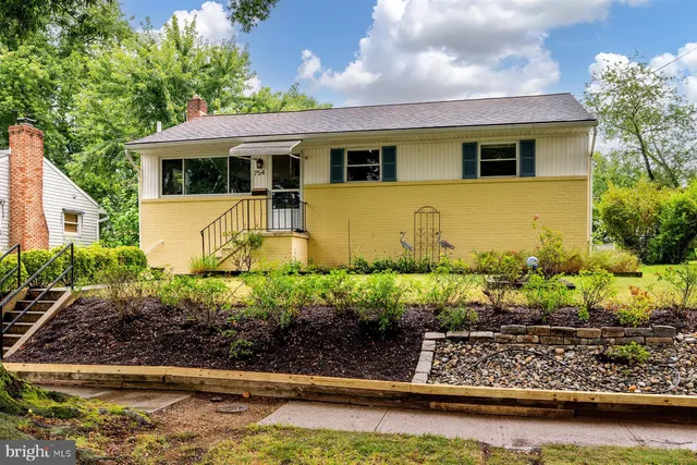 $3,500 | 754 Warren Drive, Annapolis, MD 21403