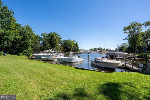 $3,500 | 754 Warren Drive, Annapolis, MD 21403