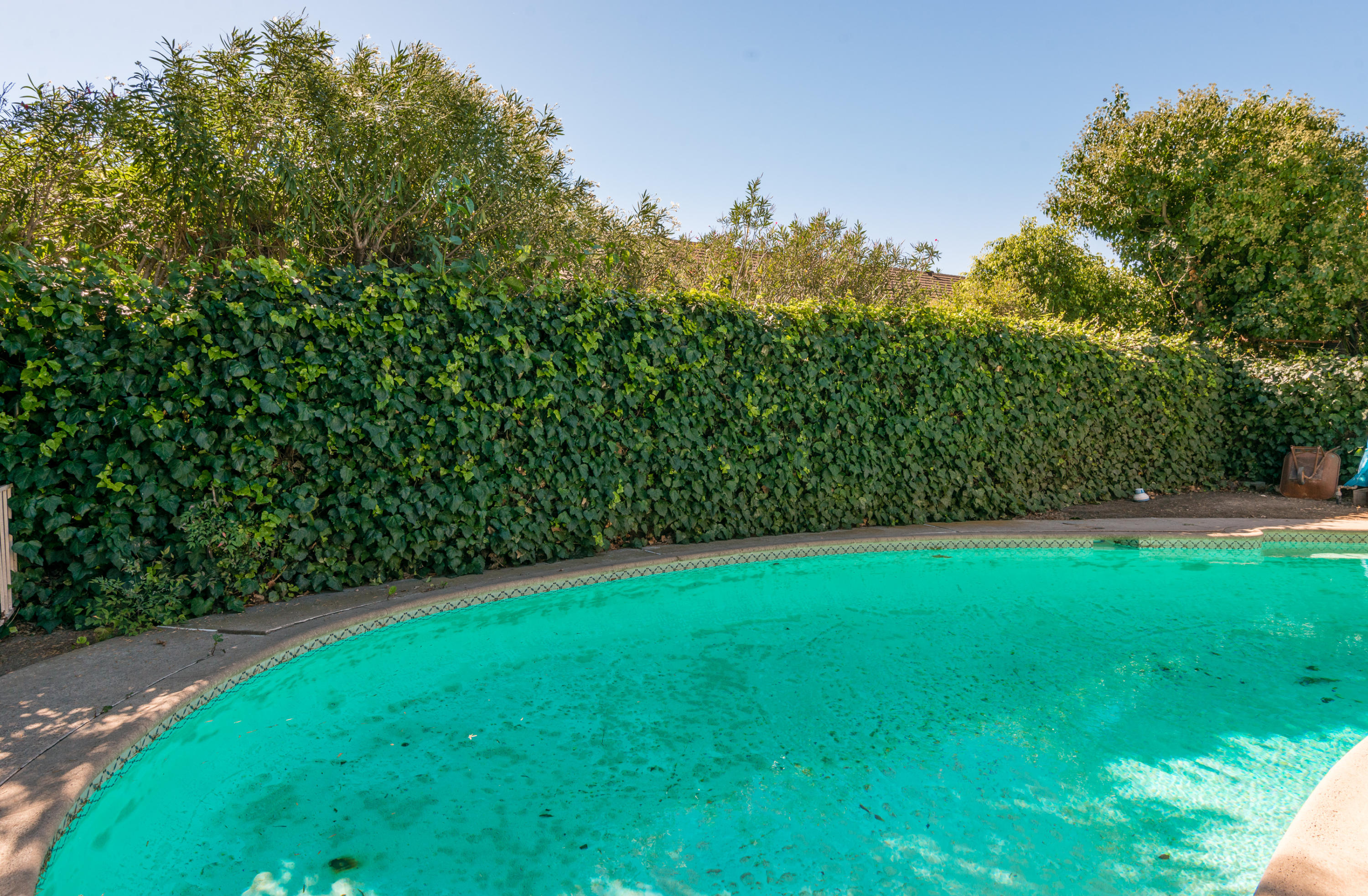 5855 Berkeley Road Goleta, CA 93117 - Photo 24 of 25 Swimming Pool