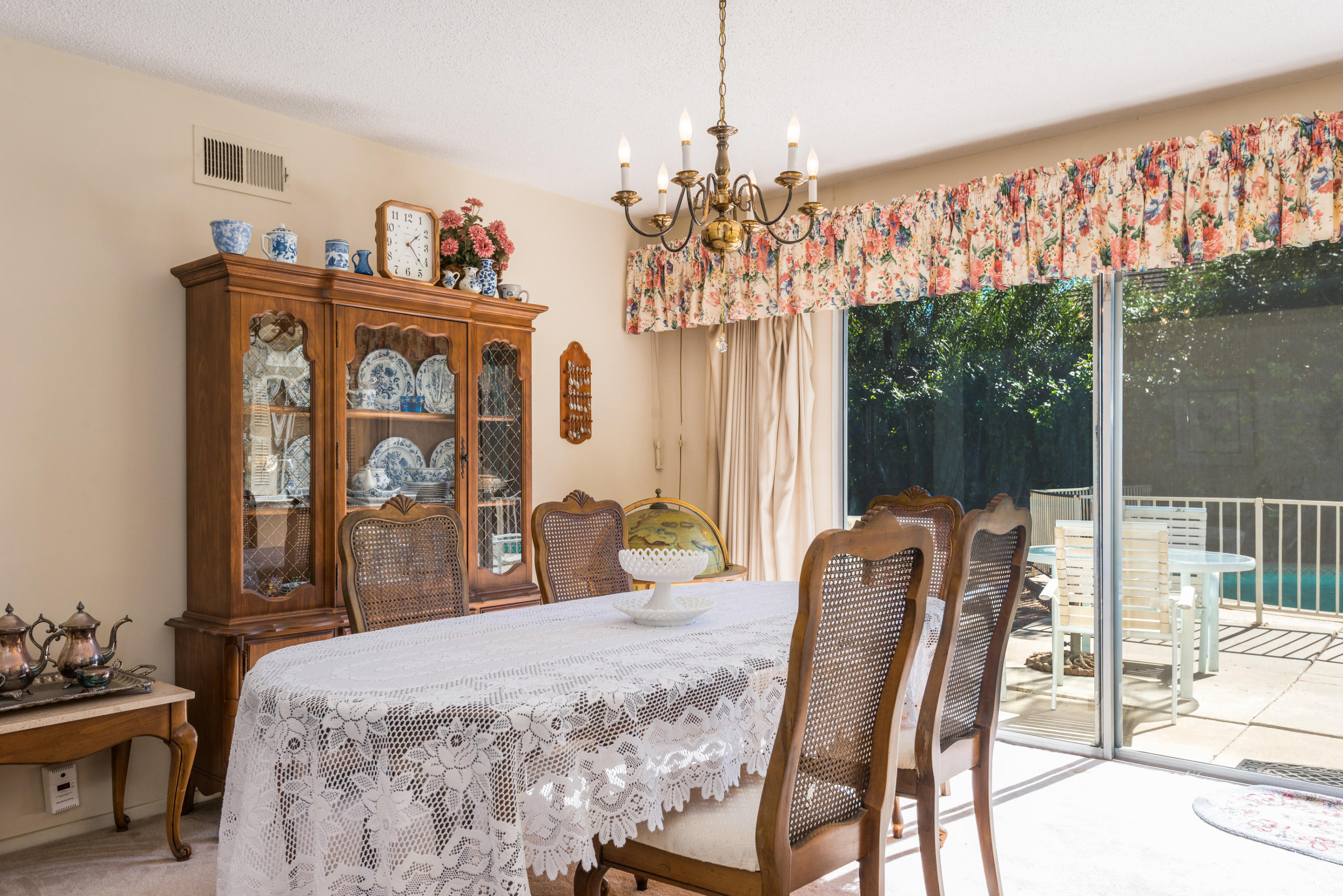 5855 Berkeley Road Goleta, CA 93117 - Photo 9 of 25 Dining Area