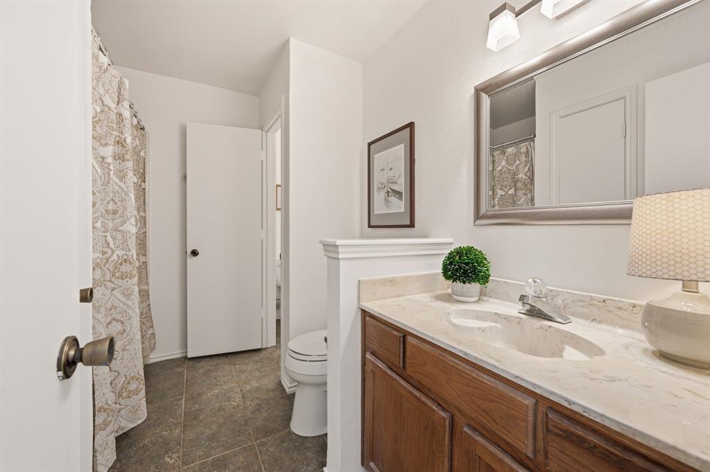 2507 Poppy Lane Euless, TX 76039 - Photo 17 of 29