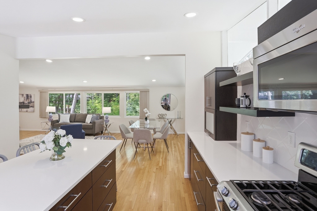430 Heald Road Carlisle, MA 01741 - Photo 14 of 42