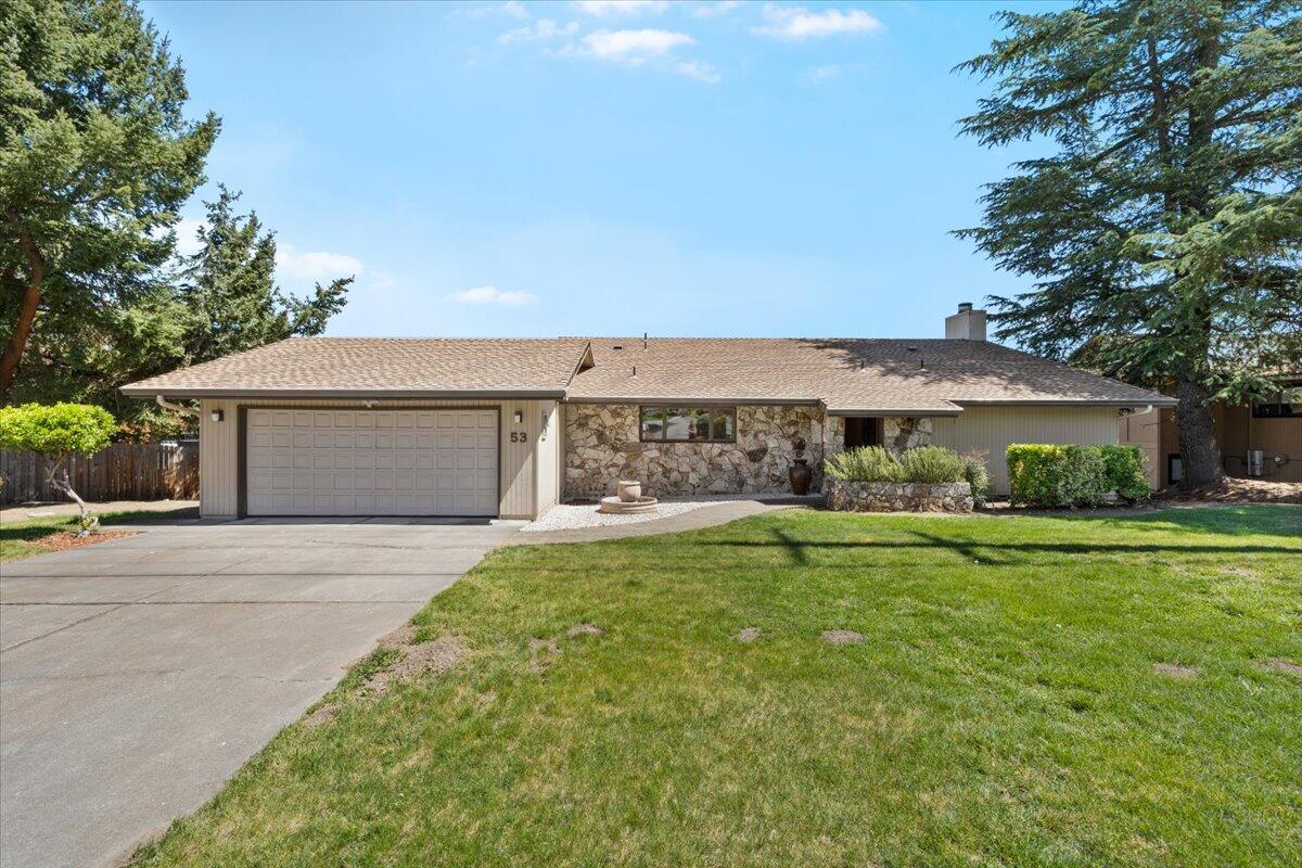 53 South Foothill Road Medford, OR 97504 - Photo 3 of 28 03-CI_2359