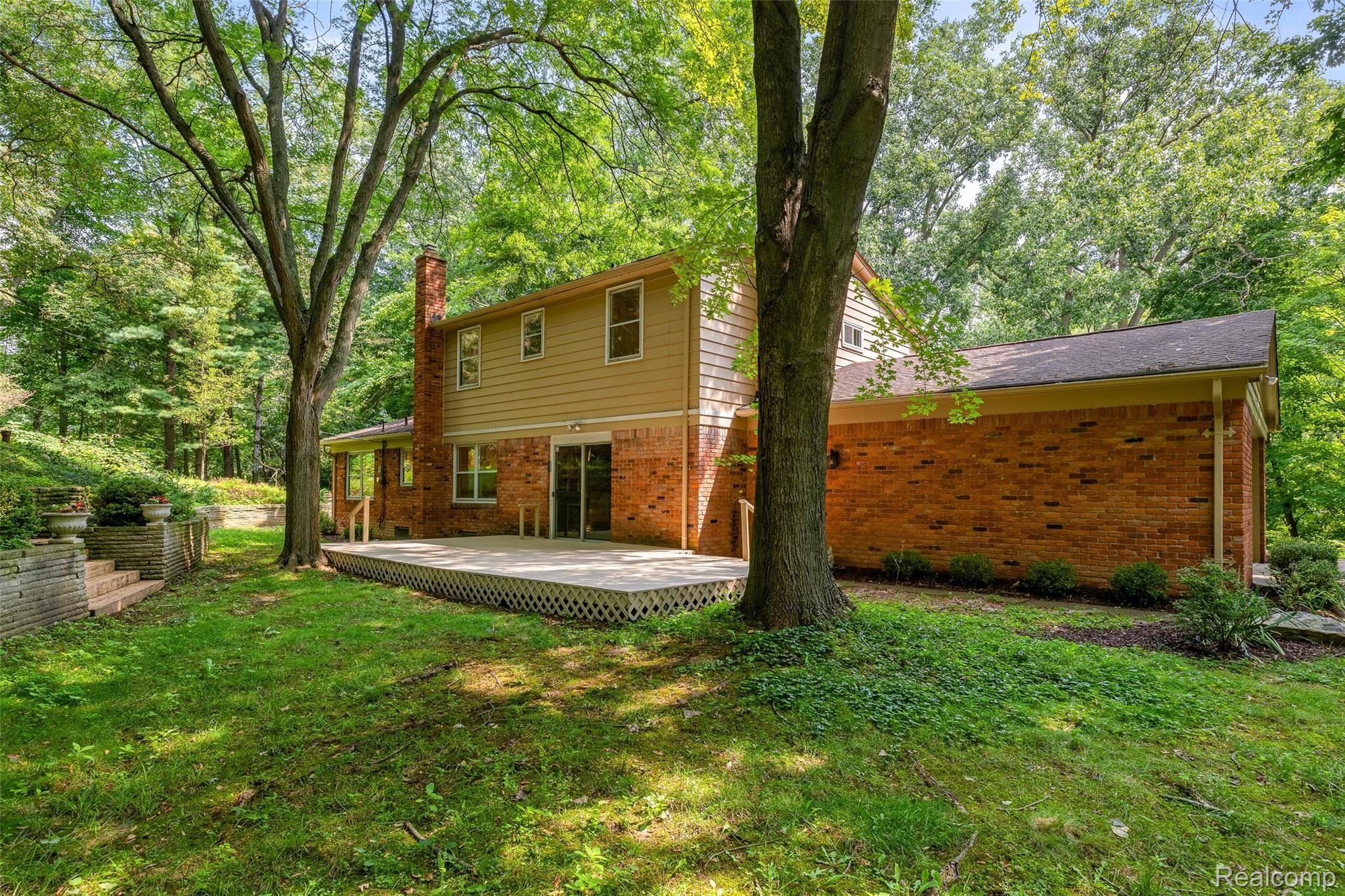2504 New England Drive Rochester, MI 48309 - Photo 12 of 47 MarkG_NewEnglandRH_12.jpg