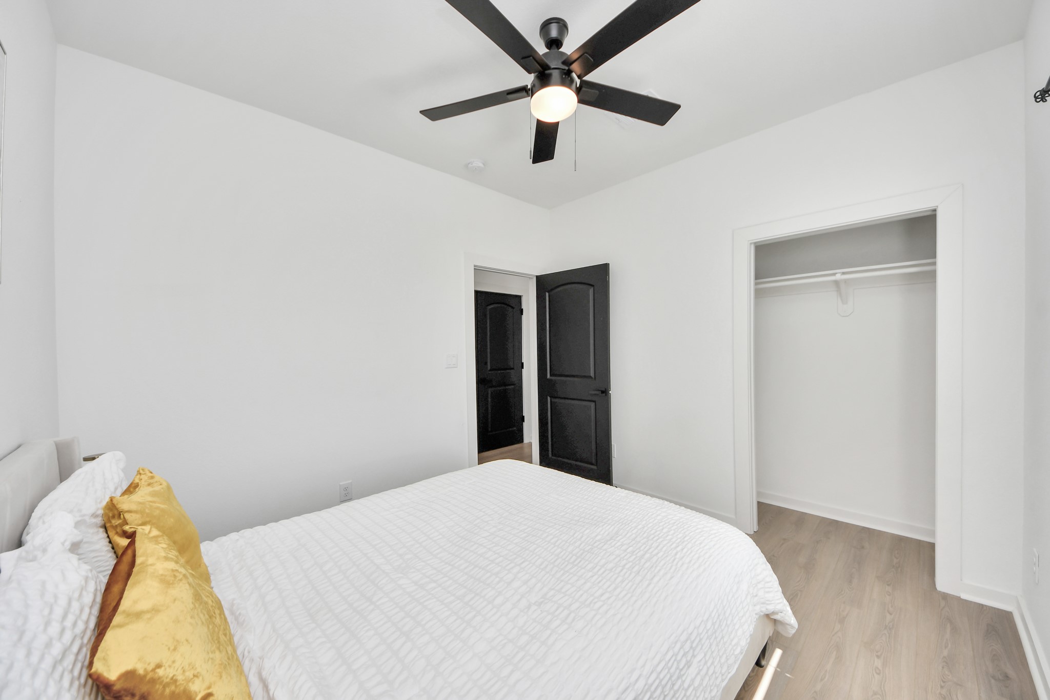 9732 Tuffly Street, Unit B Houston, TX 77029 - Photo 25 of 30