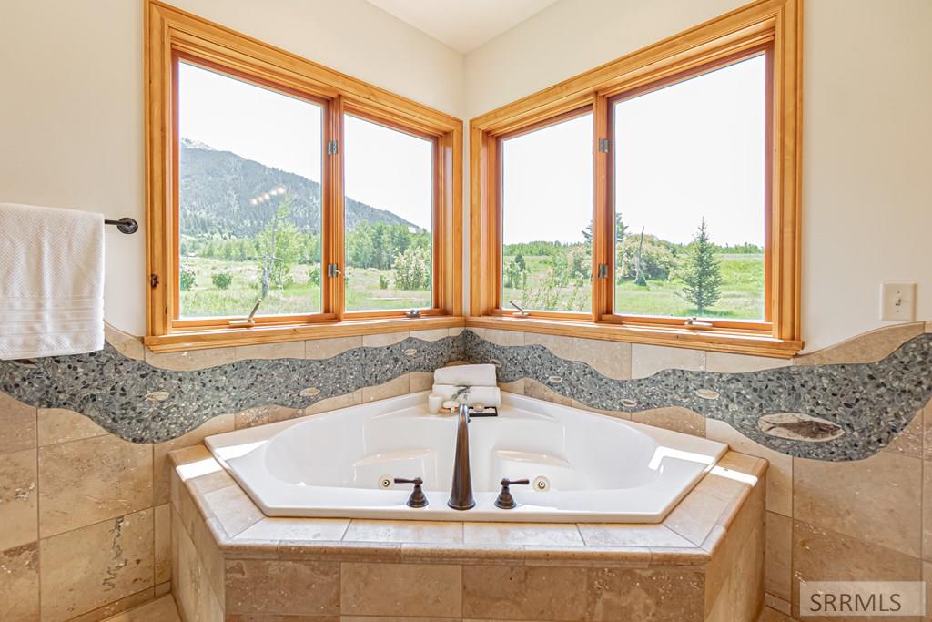 166 Elk Path Swan Valley, ID 83449 - Photo 21 of 35