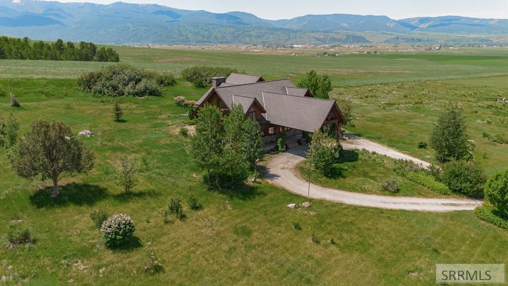 166 Elk Path Swan Valley, ID 83449 - Photo 4 of 35