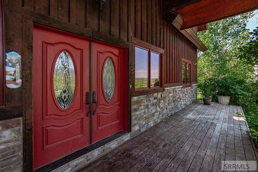 166 Elk Path Swan Valley, ID 83449 - Photo 6 of 35