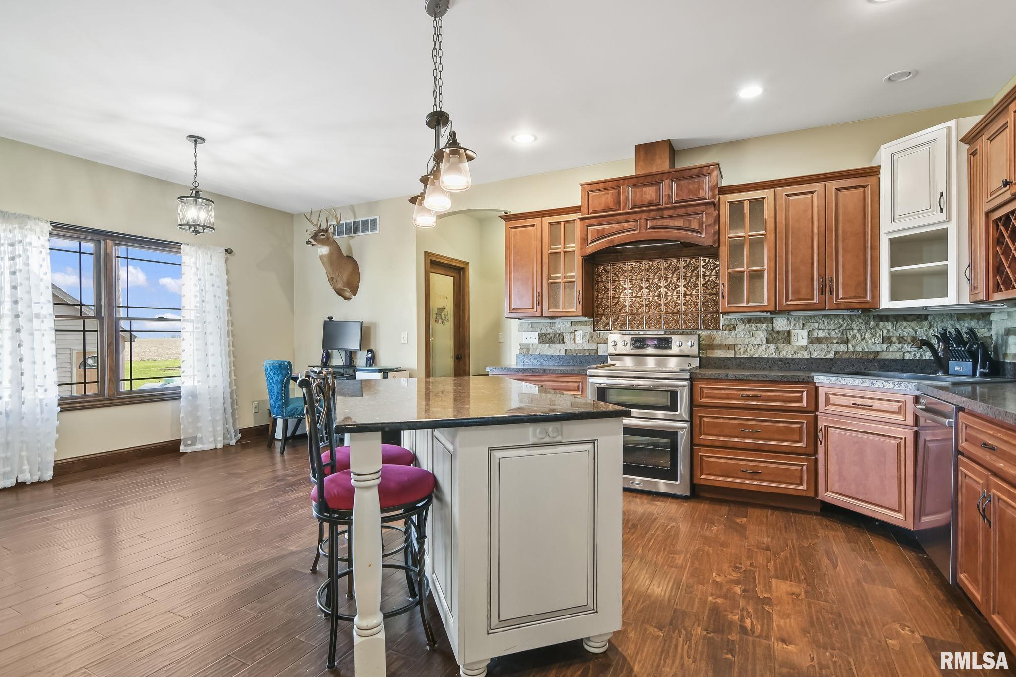 10750 Alexander Road Loami, IL 62661 - Photo 8 of 42
