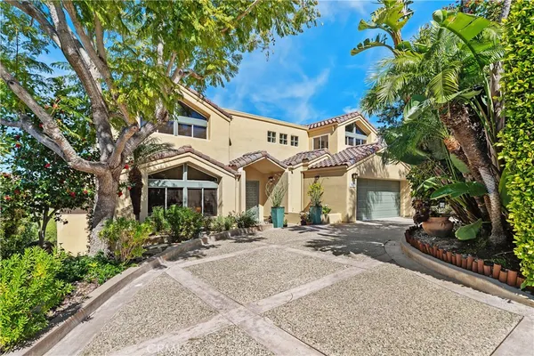 $3,850,000 | 2210 Temple Hills Drive, Laguna Beach, CA 92651