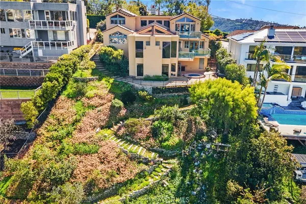 $3,850,000 | 2210 Temple Hills Drive, Laguna Beach, CA 92651