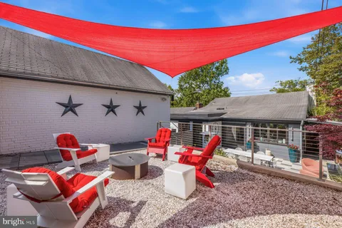 $1,750,000 | 5507 MacArthur Boulevard Northwest, Washington, DC 20016