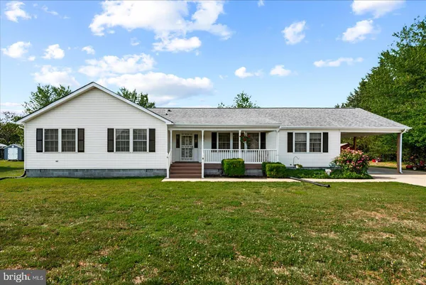$399,000 | 107 Bonnie Del Drive, Colonial Beach, VA 22443