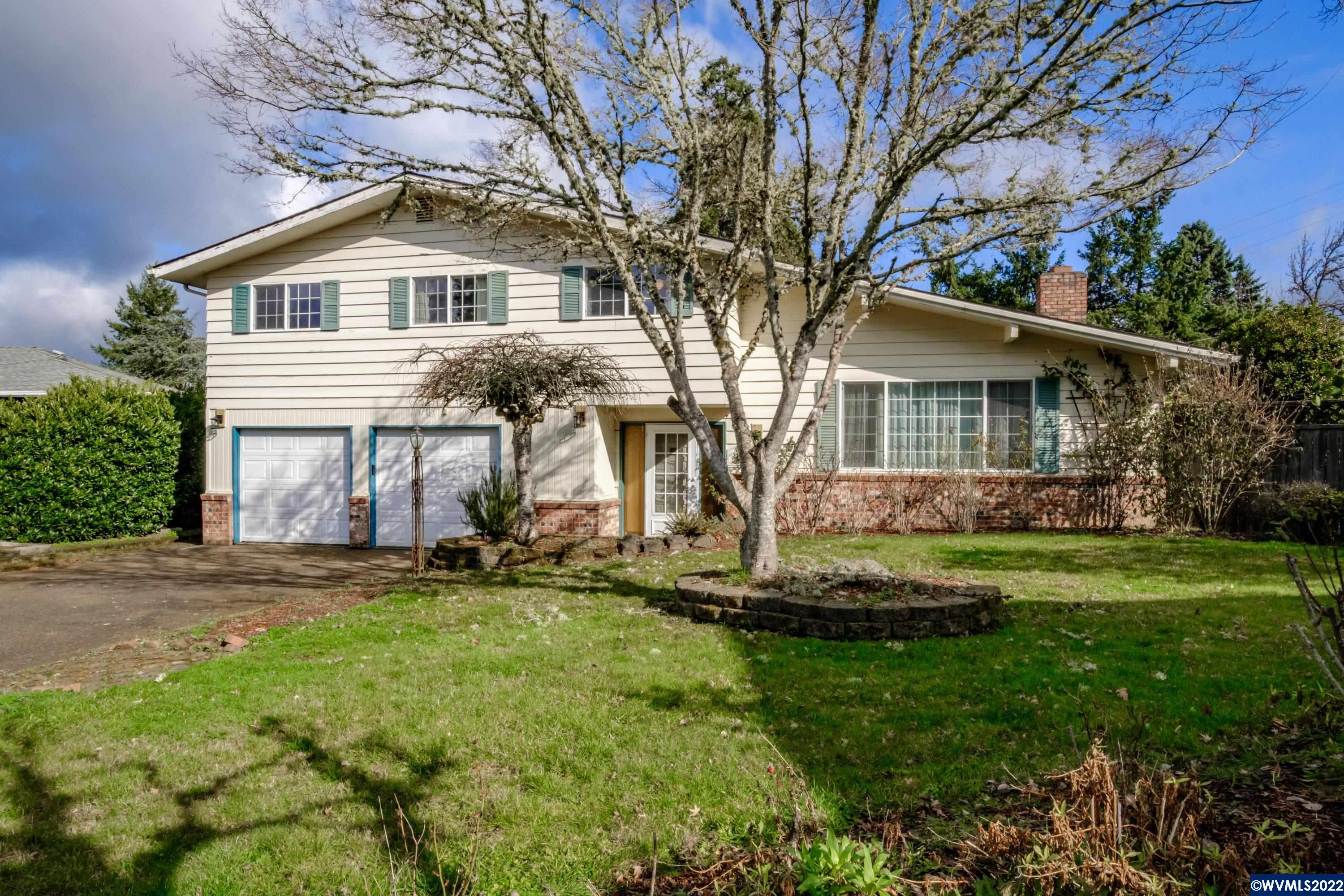 1729 Northwest Embassy Place Albany, OR 97321 - Photo 2 of 42