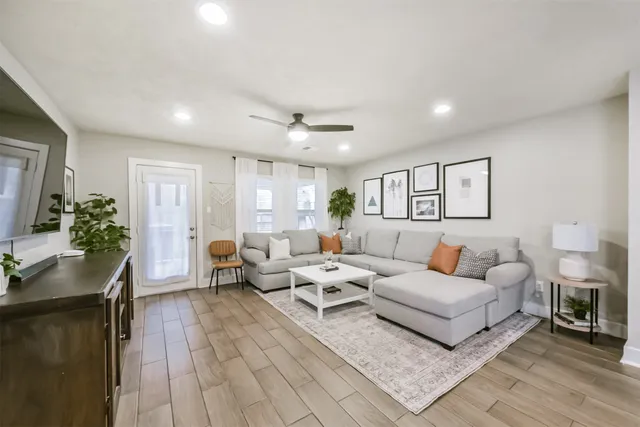 $255,000 | 17131 Dorsal Way, Crosby, TX 77532