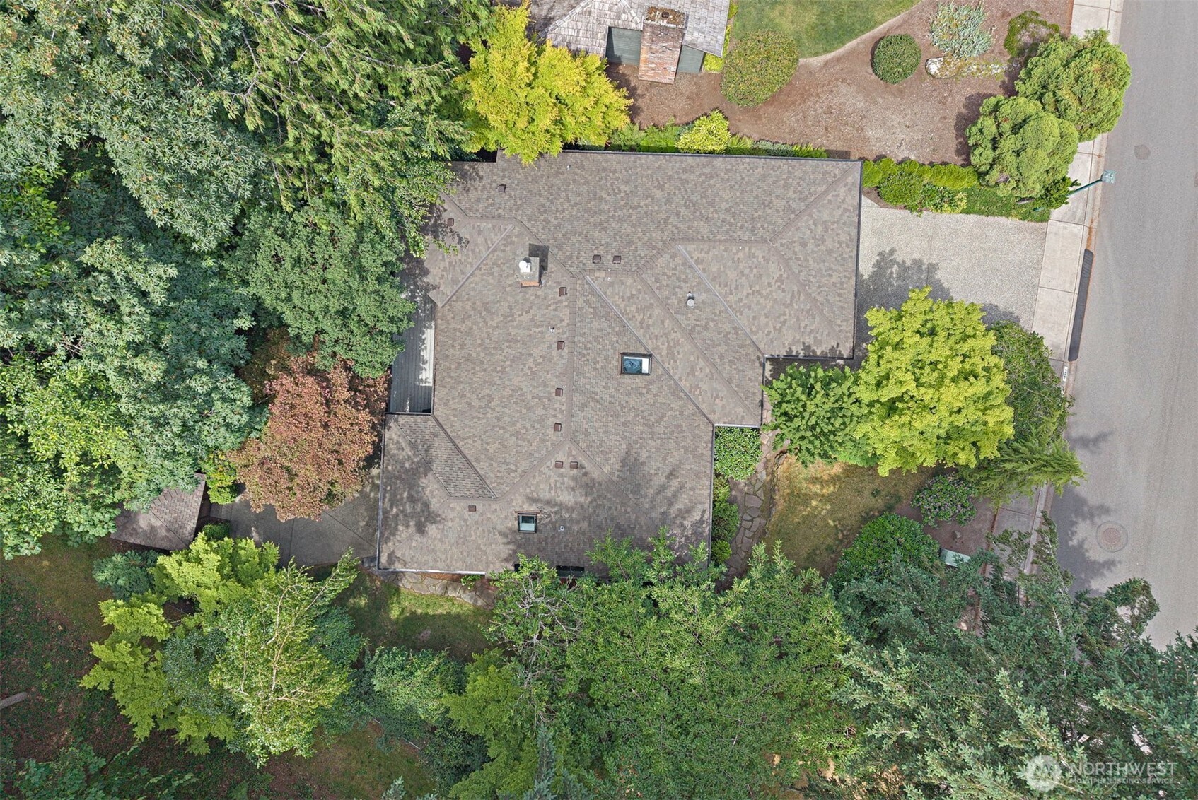 16653 157th Avenue Southeast Renton, WA 98058 - Photo 37 of 38
