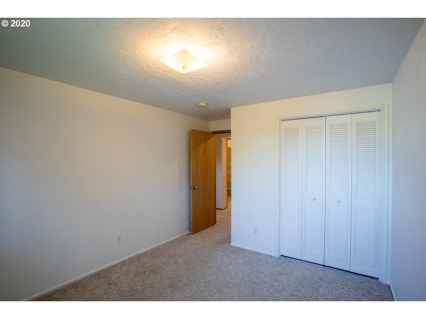 549 South 68th Place Springfield, OR 97478 - Photo 19 of 32 Gallery Image 19