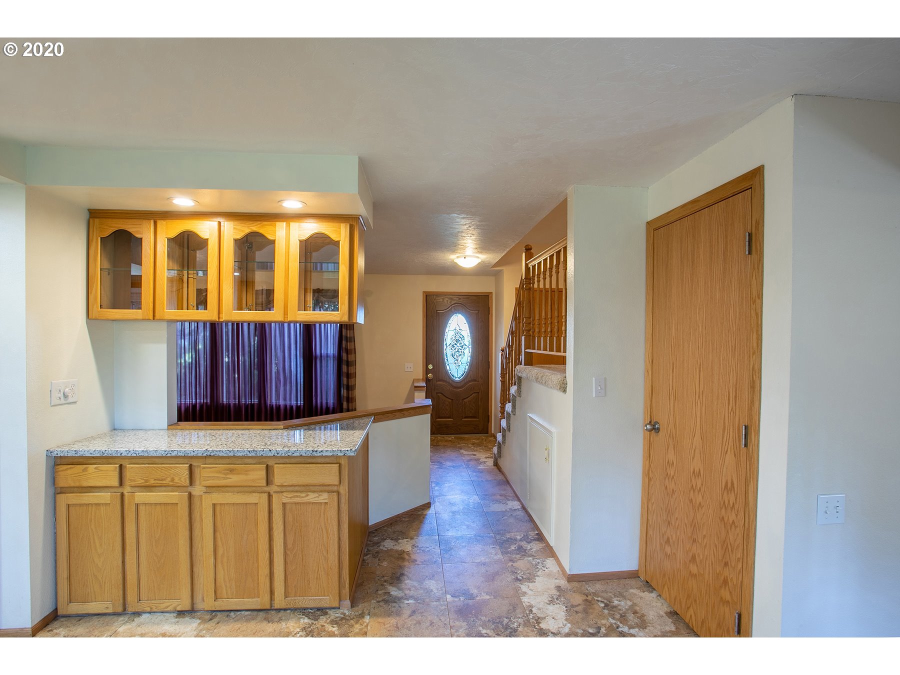 549 South 68th Place Springfield, OR 97478 - Photo 5 of 32 Gallery Image 5