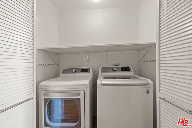 a view of an outdoor space with seating area