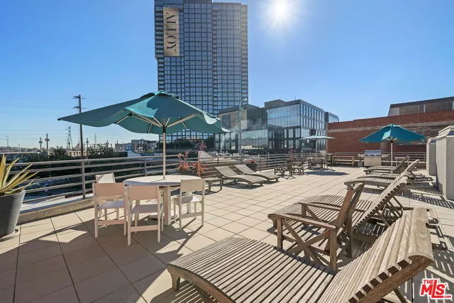 a car parked in front of a building