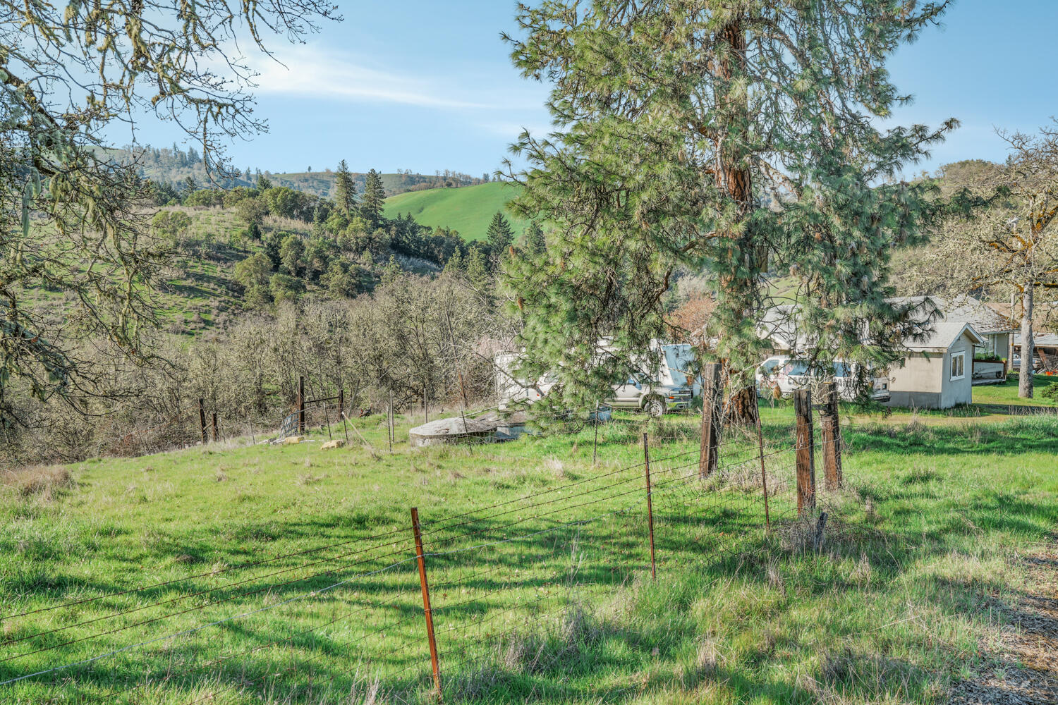 2268 Sunshine Road Roseburg, OR 97470 - Photo 30 of 34 DSC05275