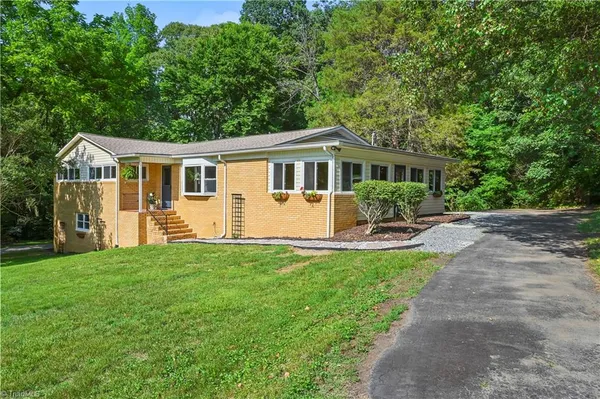 $414,999 | 3245 Springside Drive, Clemmons, NC 27012