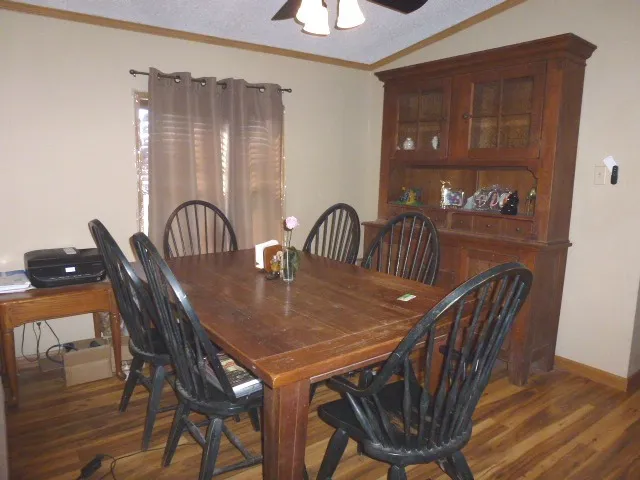 $199,900 | 6009 Park Road, Clinton, IL 61727