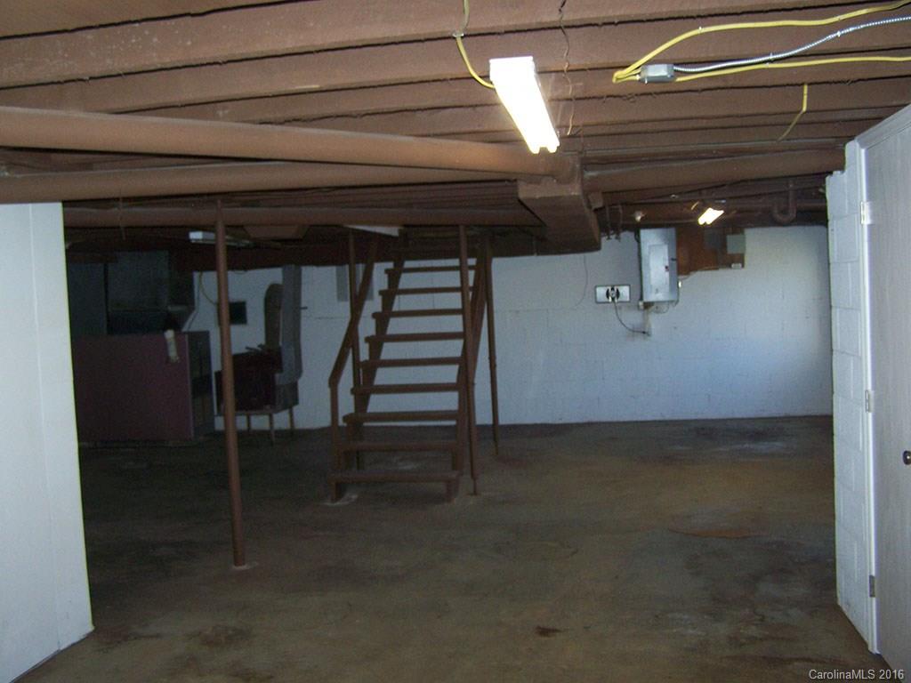 430 Carswell Road, Unit 1 Clyde, NC 28721 - Photo 4 of 23 a view of empty room
