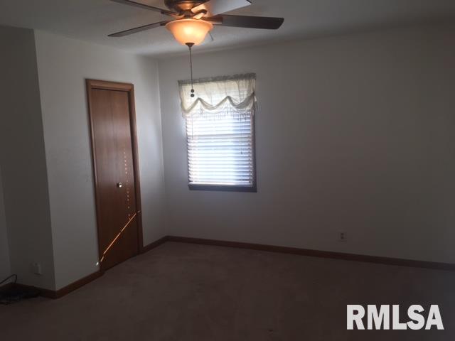 902 Rix Drive Marion, IL 62959 - Photo 8 of 10 Gallery Image 8