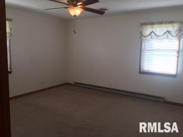 902 Rix Drive Marion, IL 62959 - Photo 9 of 10 Gallery Image 9