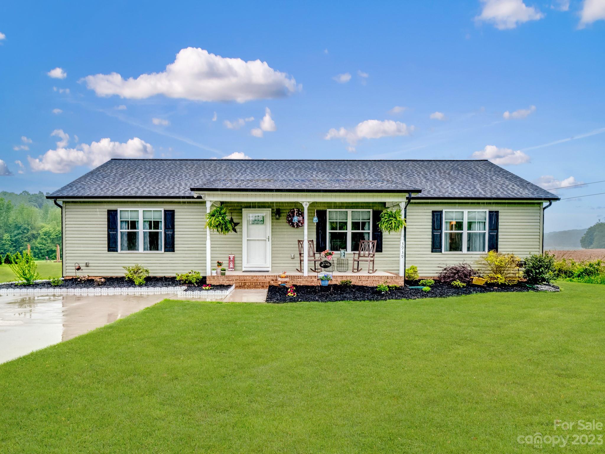 3939 Ritchie Road Lincolnton, NC 28092 - Photo 1 of 26 Gallery Image 1