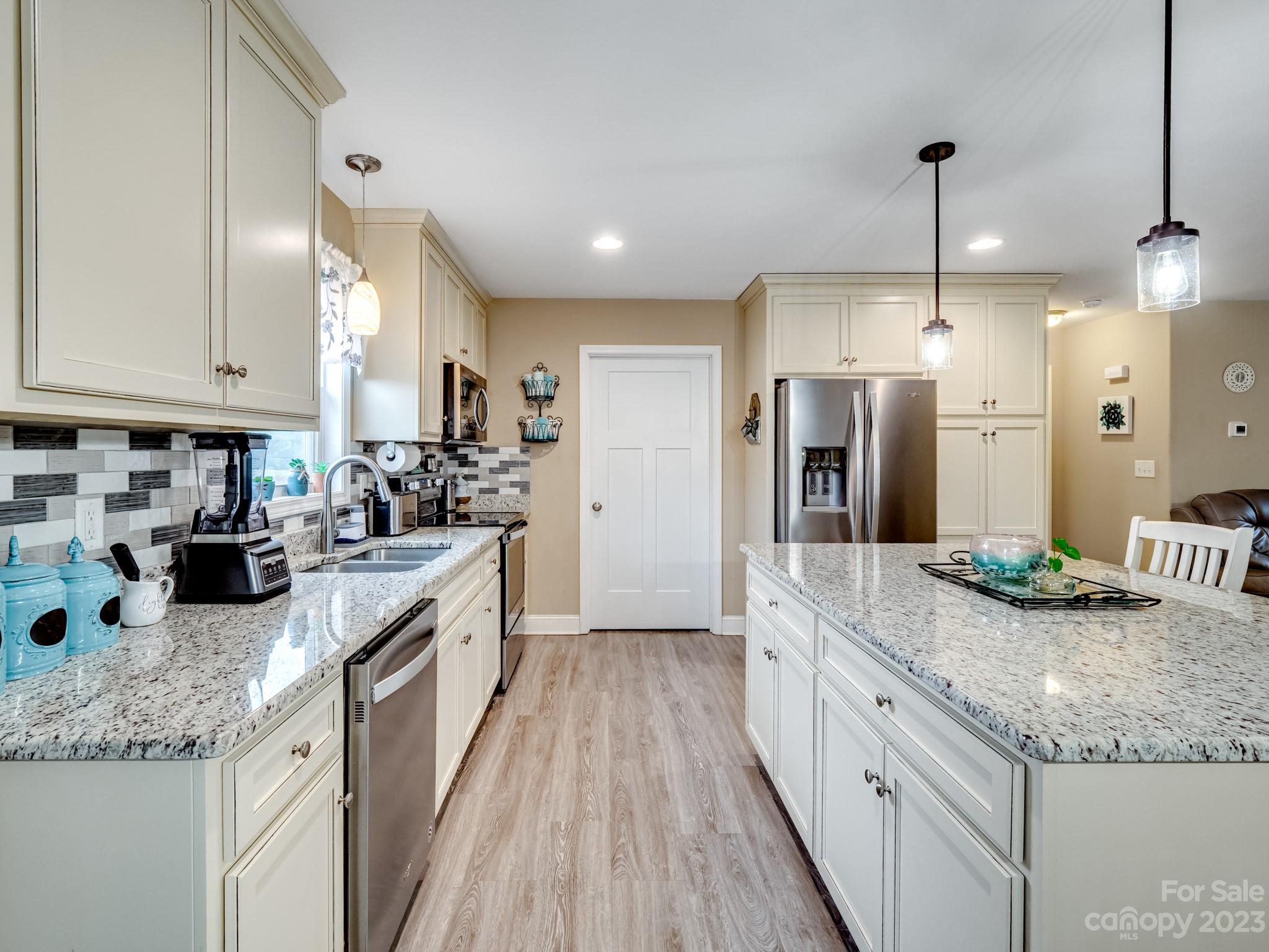 3939 Ritchie Road Lincolnton, NC 28092 - Photo 11 of 26 Gallery Image 11