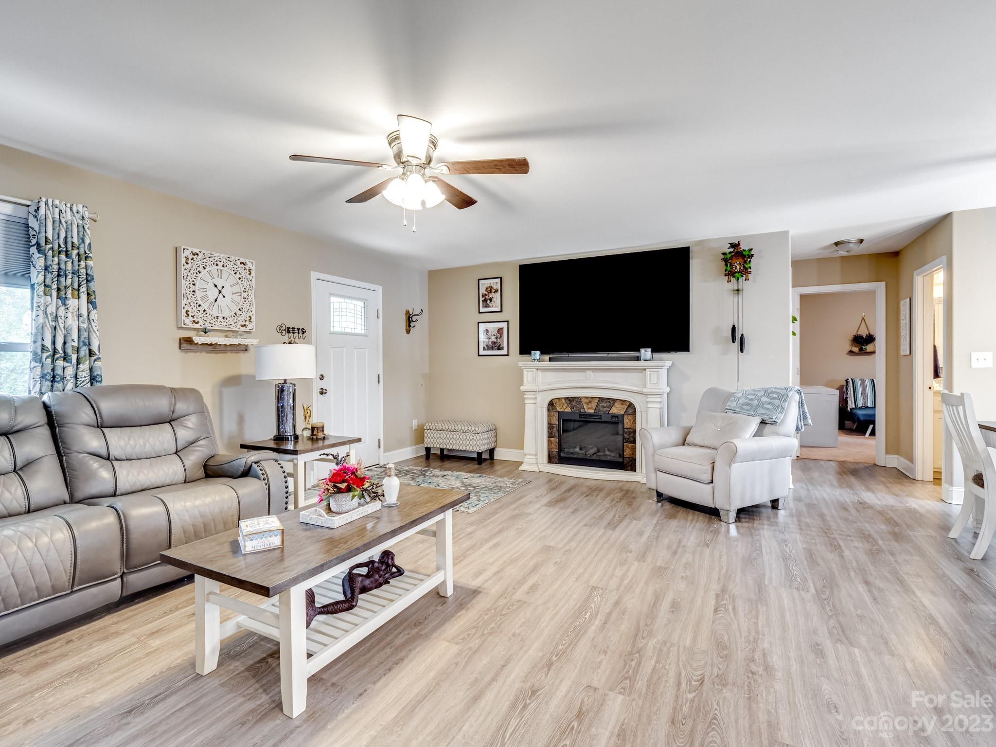 3939 Ritchie Road Lincolnton, NC 28092 - Photo 6 of 26 Gallery Image 6