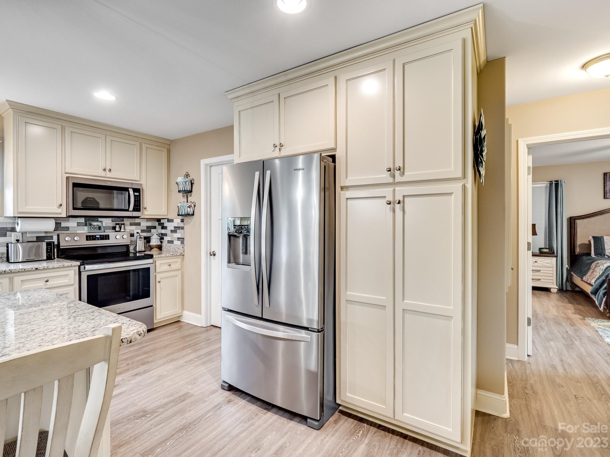 3939 Ritchie Road Lincolnton, NC 28092 - Photo 9 of 26 Gallery Image 9