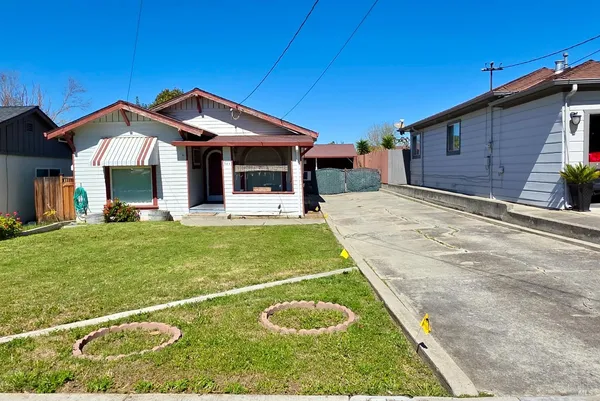 $574,900 | 544 B Street, Hollister, CA 95023