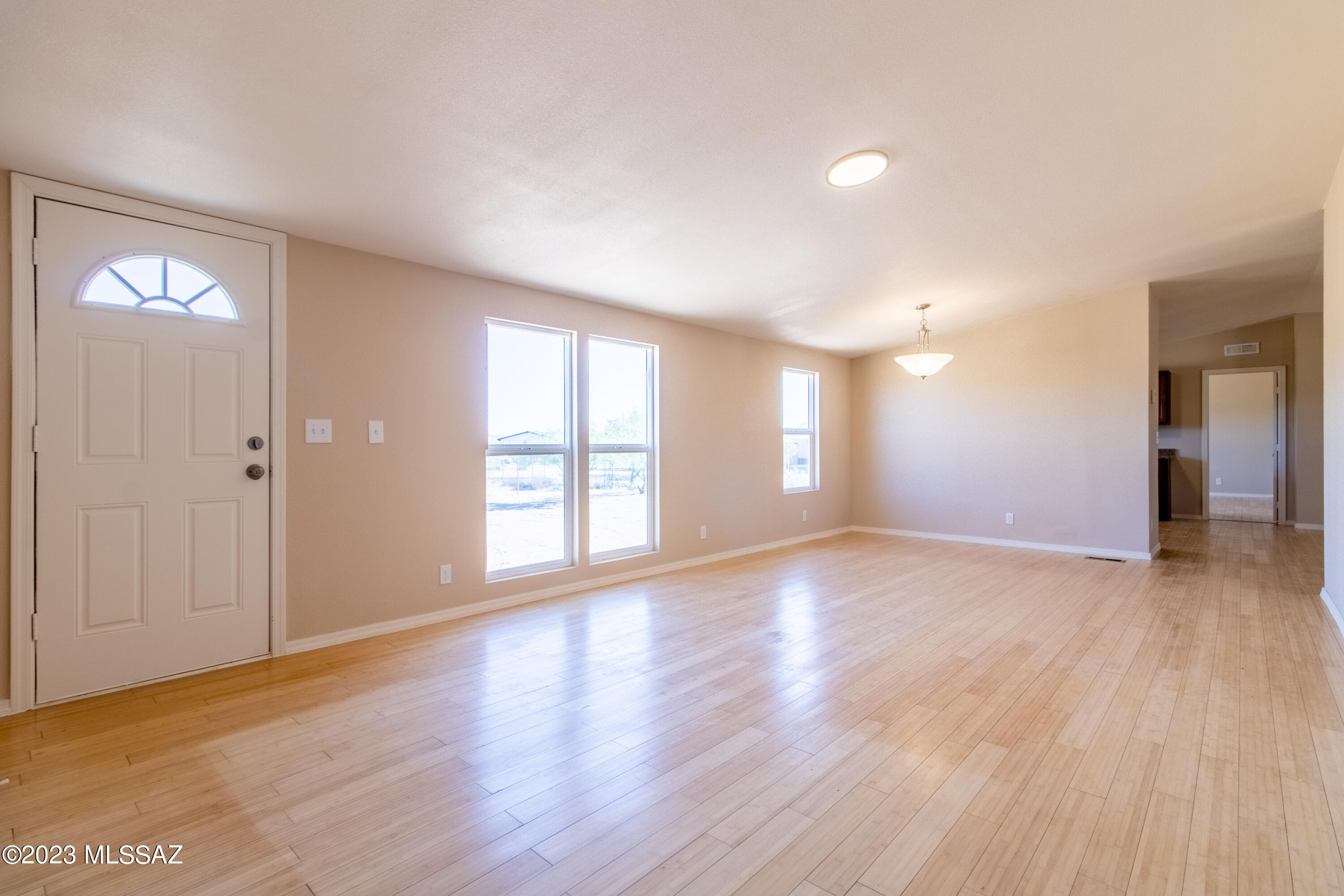 7176 West Irvington Road Tucson, AZ 85735 - Photo 4 of 29 Gallery Image 4