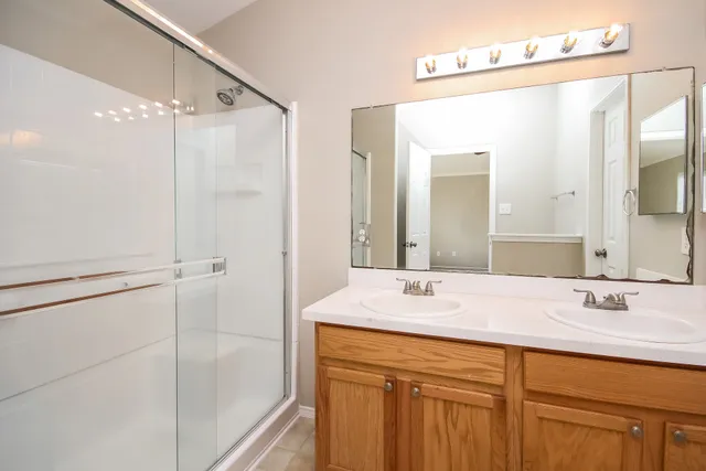 $2,005 | 12902 Trail Hollow Court, Pearland, TX 77584