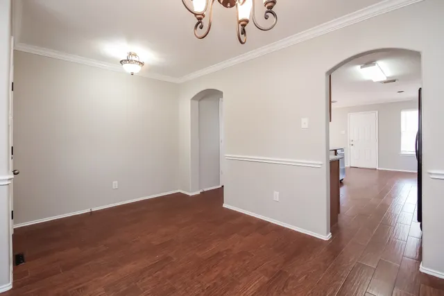 $2,005 | 12902 Trail Hollow Court, Pearland, TX 77584