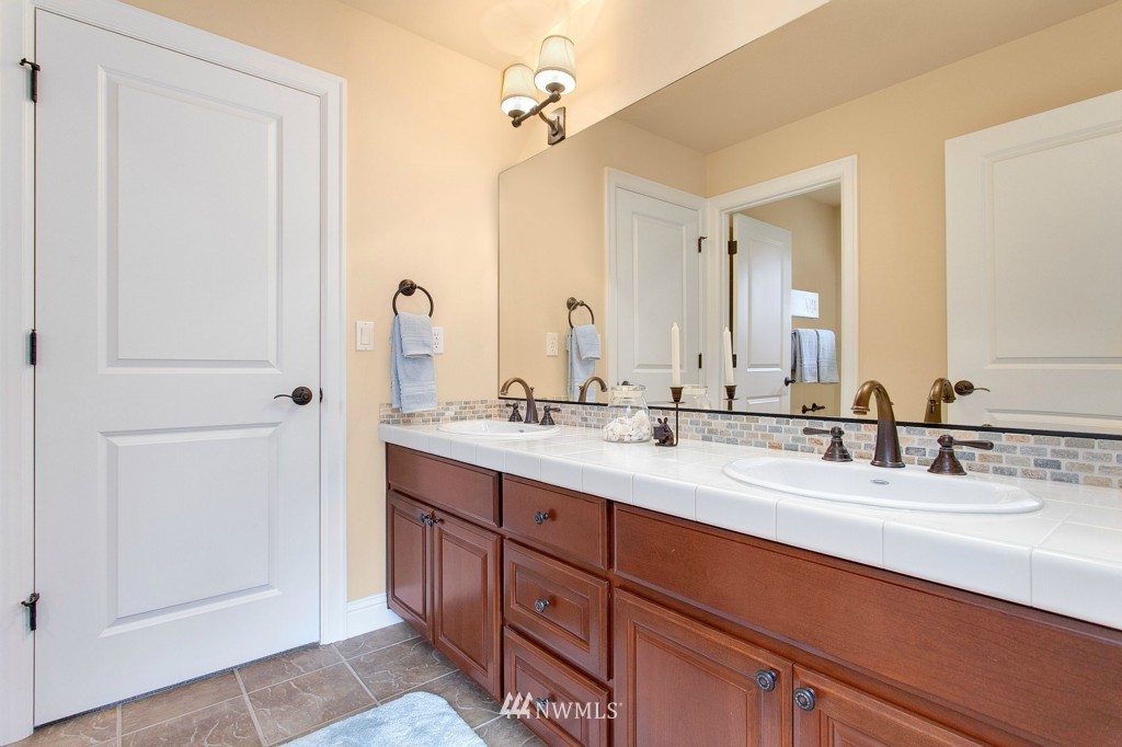 23435 35th Avenue Southeast Bothell, WA 98021 - Photo 17 of 24